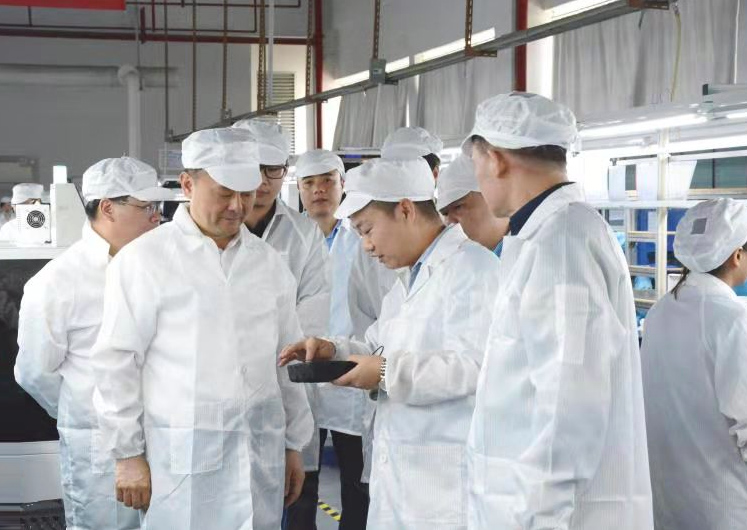 萍乡市委书记陈敏率队到J9国际考察 萍乡市委书记陈敏率队到J9国际考察